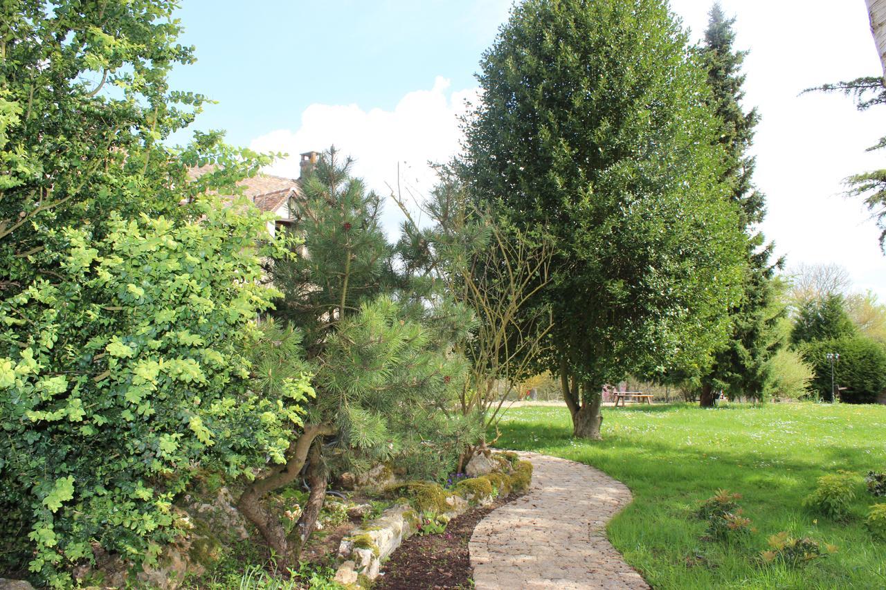 Le Clos Dormont Saint-Étienne-sous-Bailleul Exteriör bild