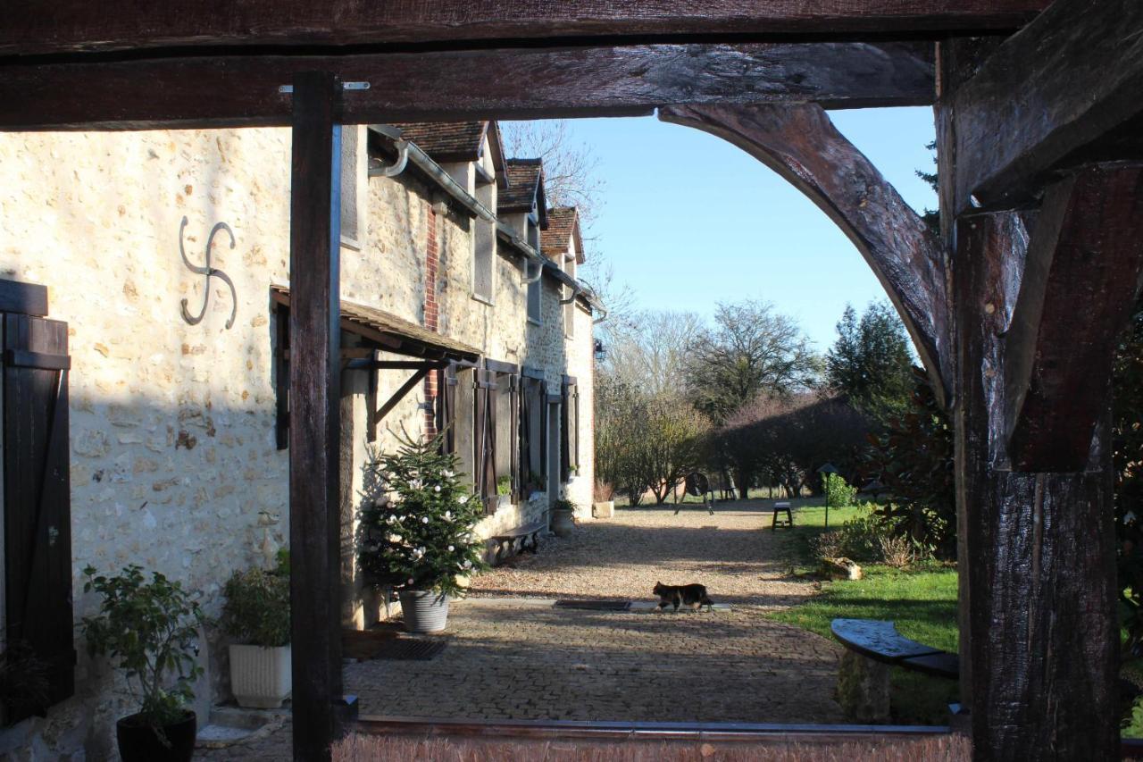 Le Clos Dormont Saint-Étienne-sous-Bailleul Exteriör bild